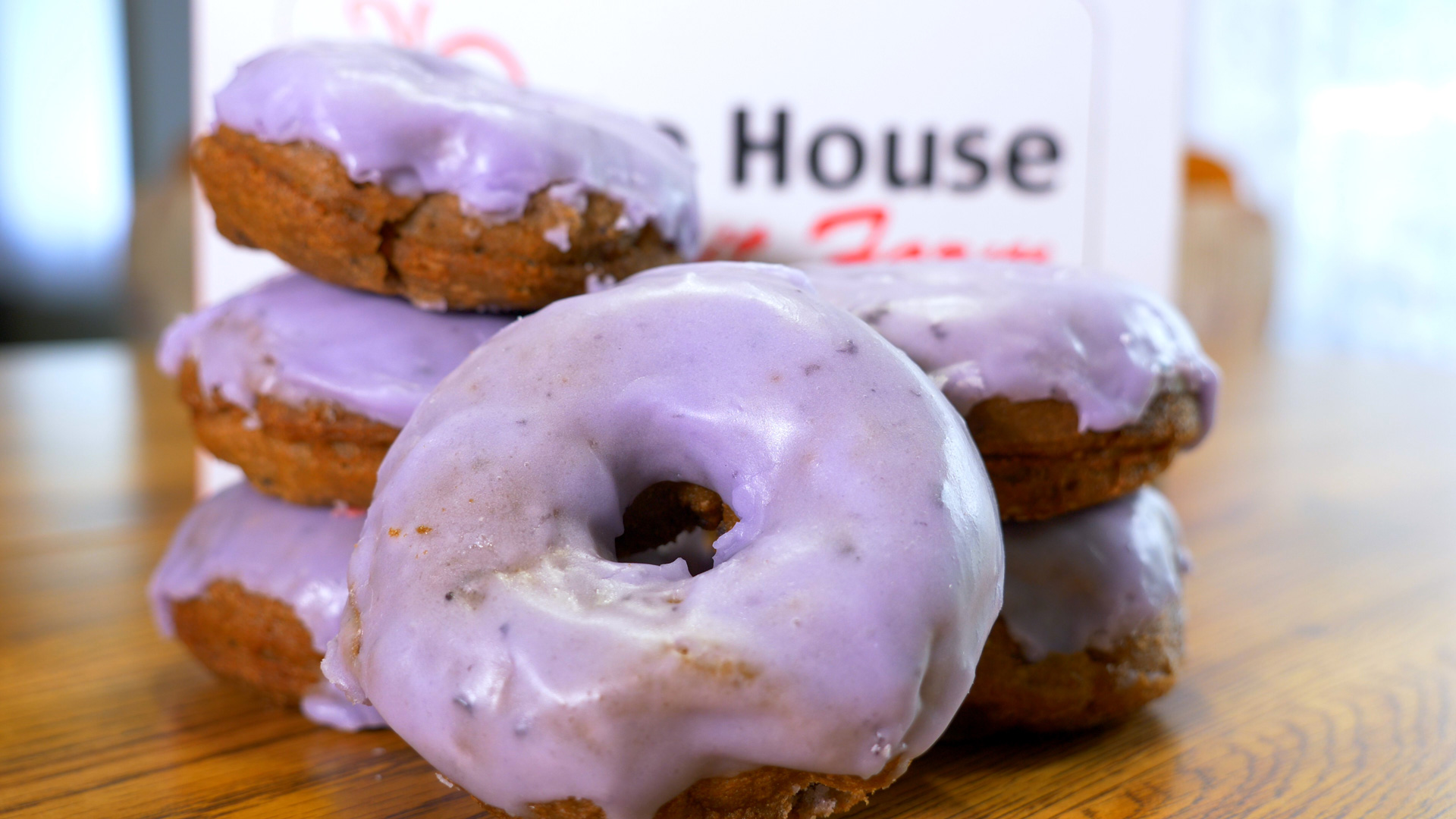 white house blueberry donuts