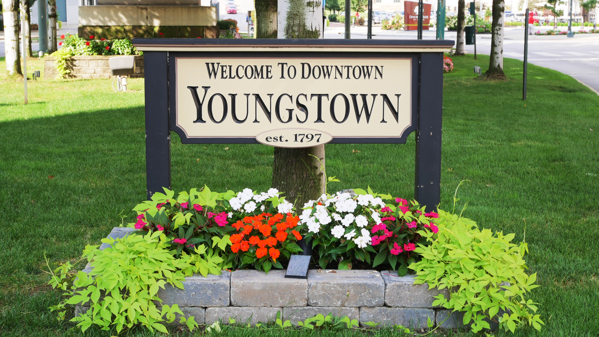 welcome to youngstown sign